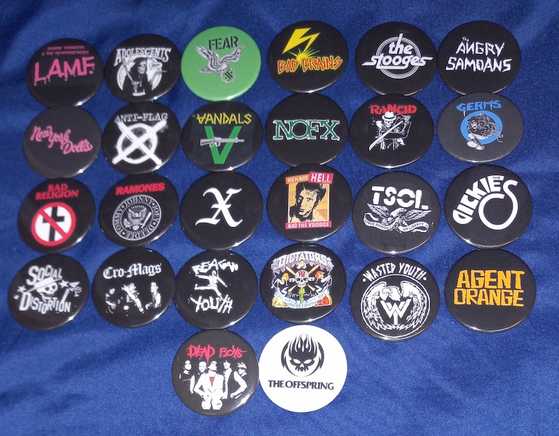 Vintage Collectible Pins - Vintage US Punk Rock Band Pinback