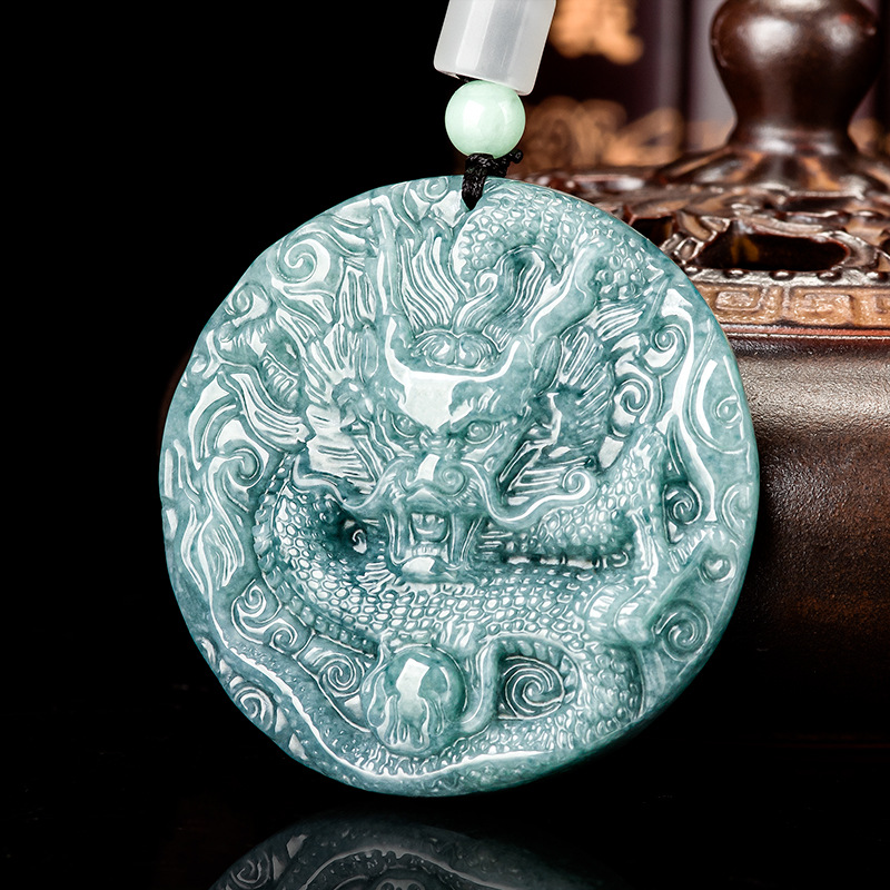 Burmese Jadeite Dragon Pendant - Vintage Necklace 评论和价格