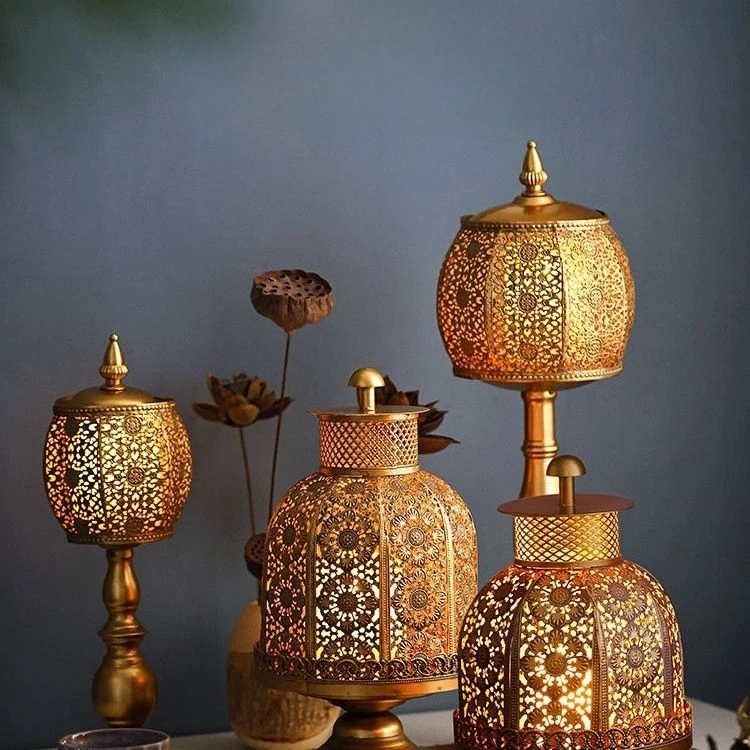 Vintage iron candlestick decor - Collectible Vintage Matches 评论和价格