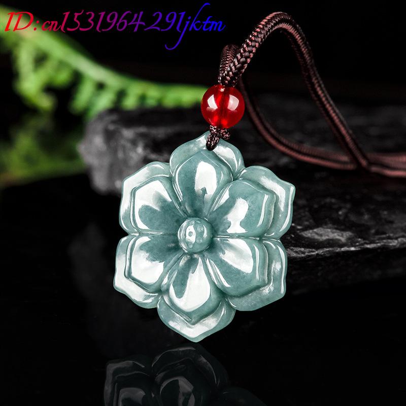 Burmese Jadeite Flower Pendant - Vintage Necklace 评论和价格