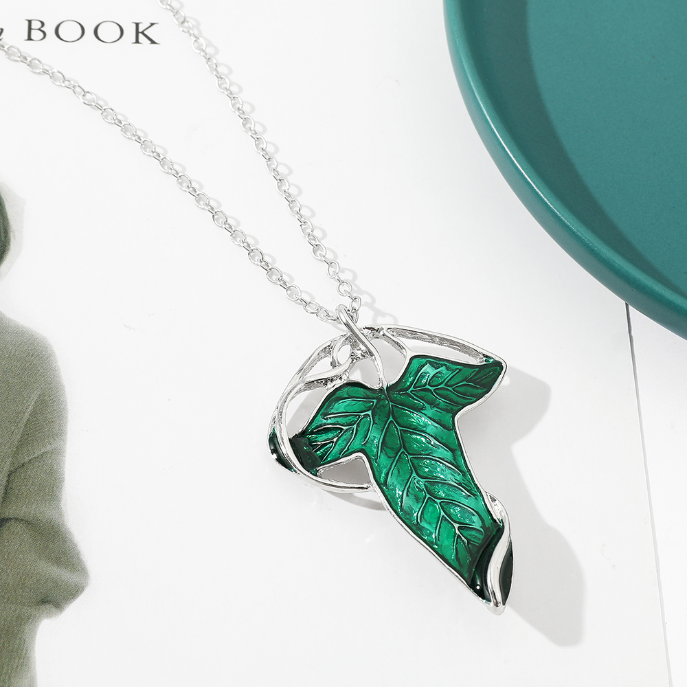 Vintage Green Leaf Pendant Nec - Vintage Item 评论和价格