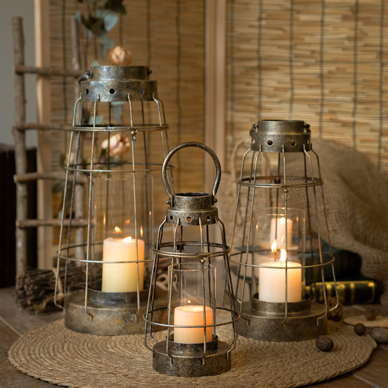 European Iron & Glass Candle H - Collectible Vintage Matches 评论和价格