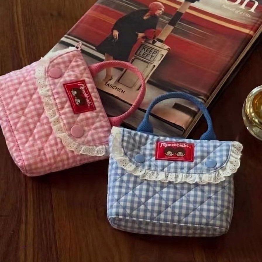 Vintage plaid Munchki cartoon  - Vintage Item 评论和价格