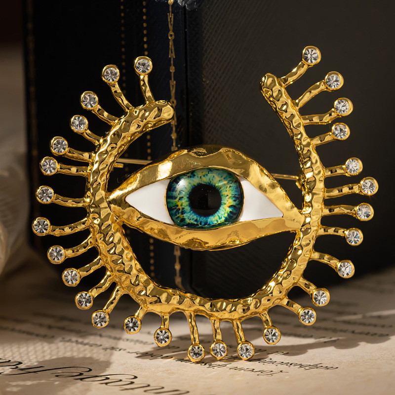 New Evil Eye Badges Cosplay An - Vintage Collectible Pins 评论和价格