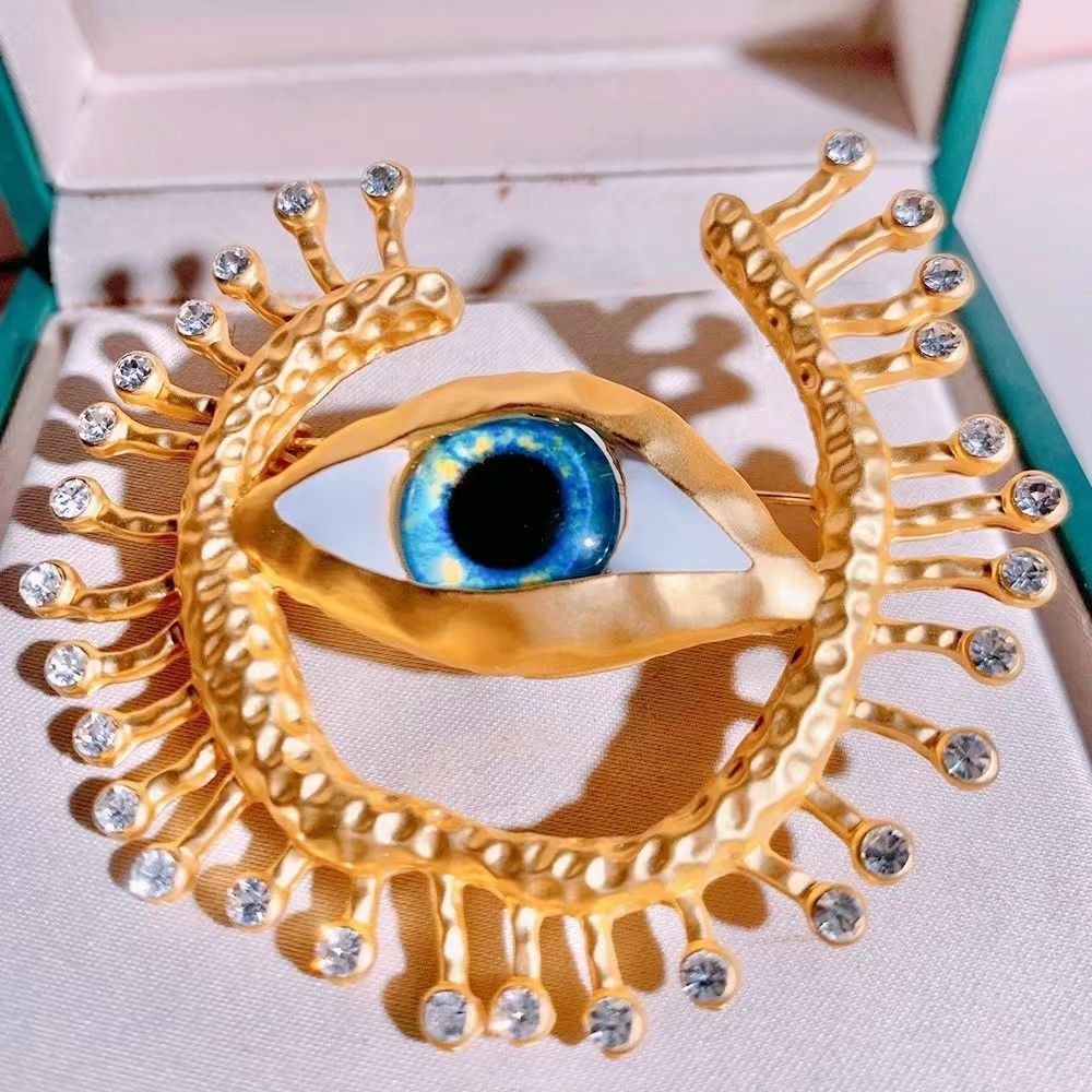 New Evil Eye Badges Cosplay An - Vintage Collectible Pins 评论和价格