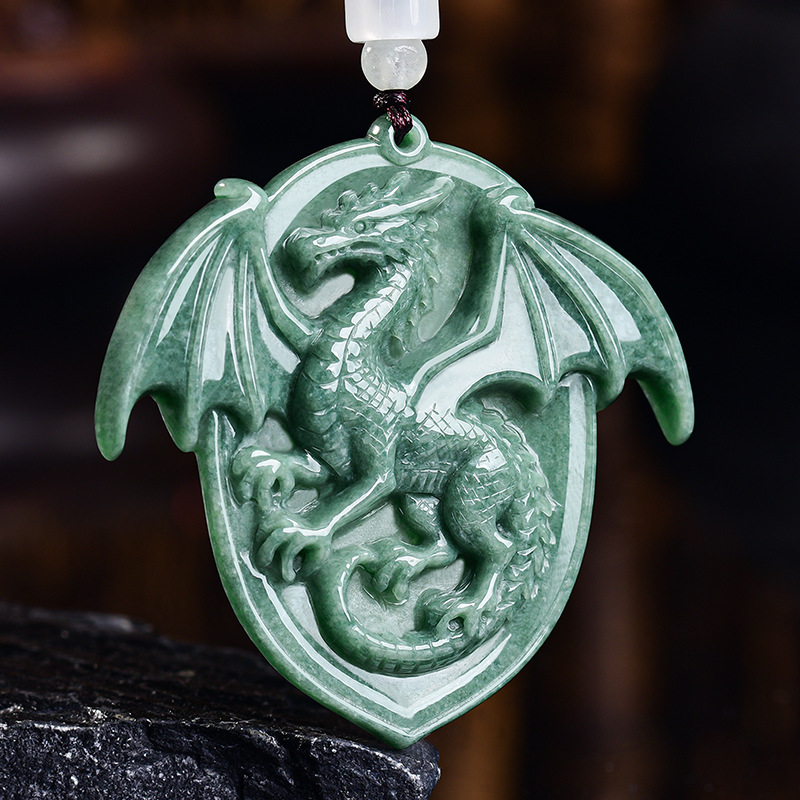 Natural Burmese Jadeite Dragon - Vintage Necklace 评论和价格